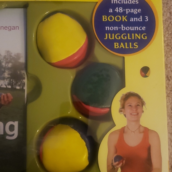 Juggling book & Kit - Picture 2 of 3